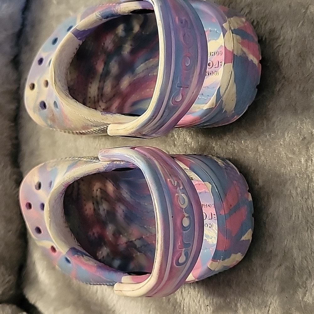 Kids Multicolor Clogs - Picture 3 of 5